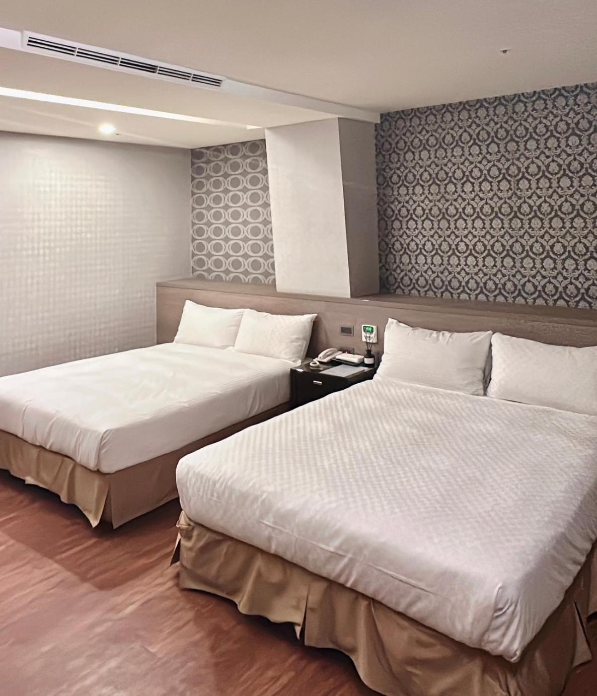 Crystal City Hotel Zhongli Bagian luar foto