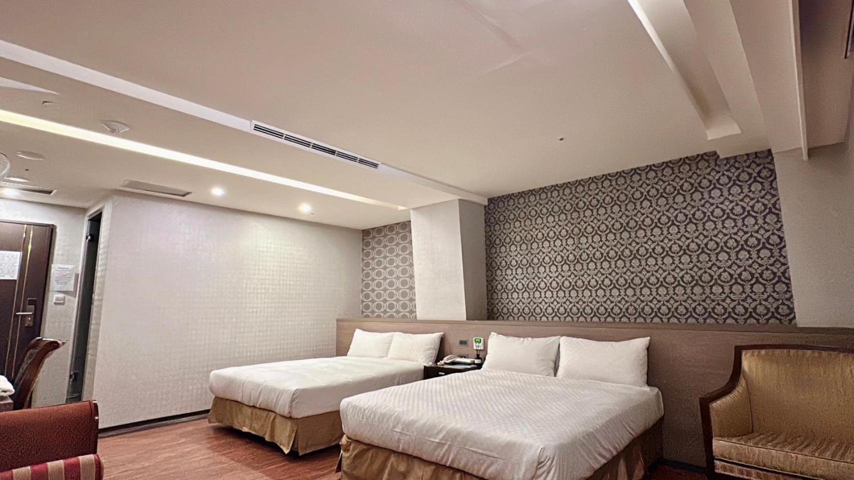 Crystal City Hotel Zhongli Bagian luar foto